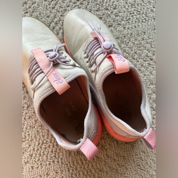Clove Limited Edition Classic Sneakers In Peach
Quartz nursing shoe Size 8.5 - Picture 6 of 9